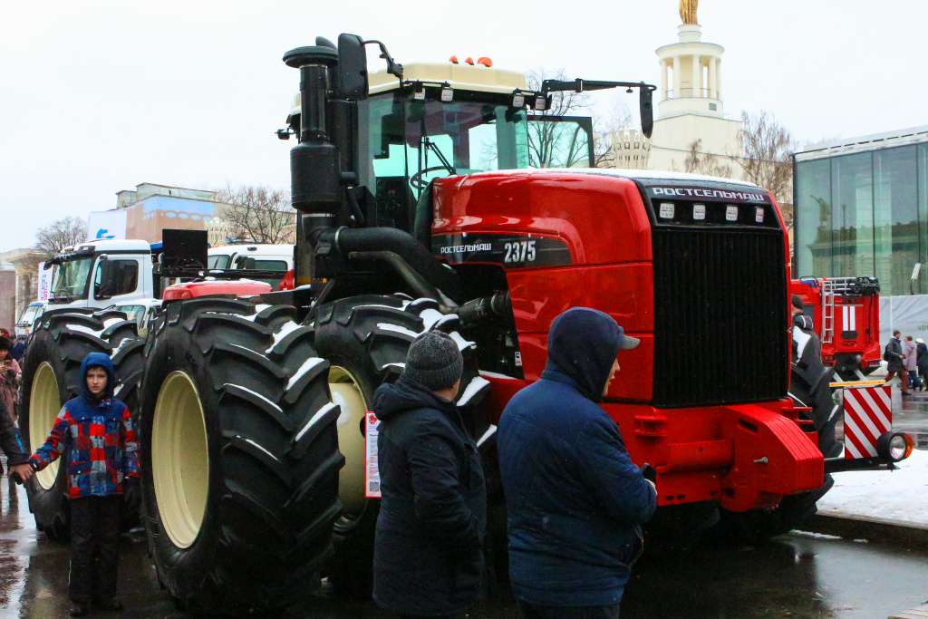 трактор RSM 2375
